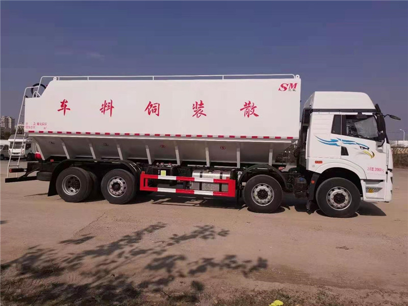 解放前四后六散裝飼料車(chē)